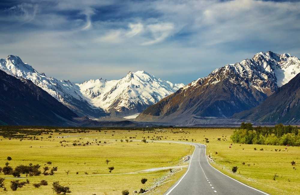 New Zealand: South Island Encompassed for 18-30s