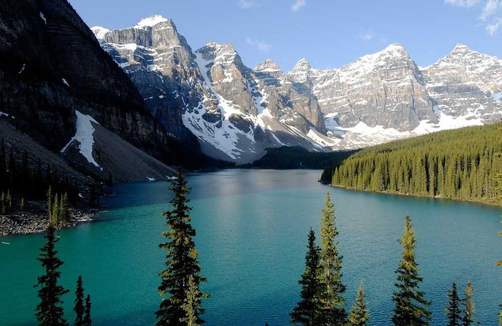 Canadian Rockies: National Parks Westbound for 18-30s