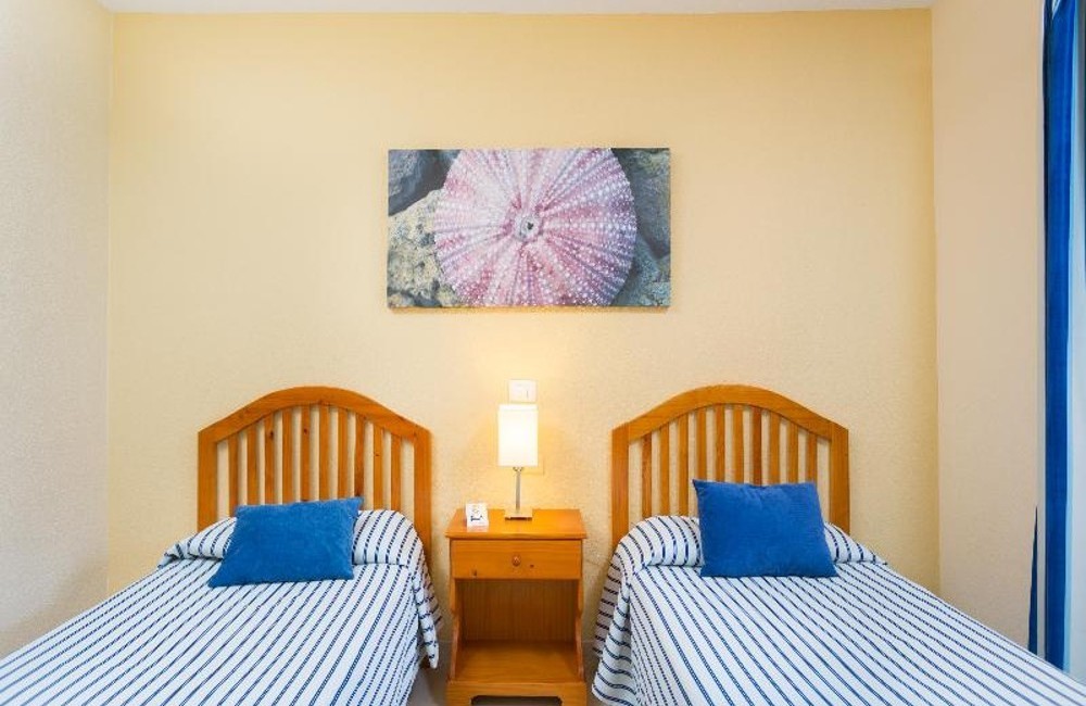  Tenerife: 3* Tamaimo Tropical Apts 