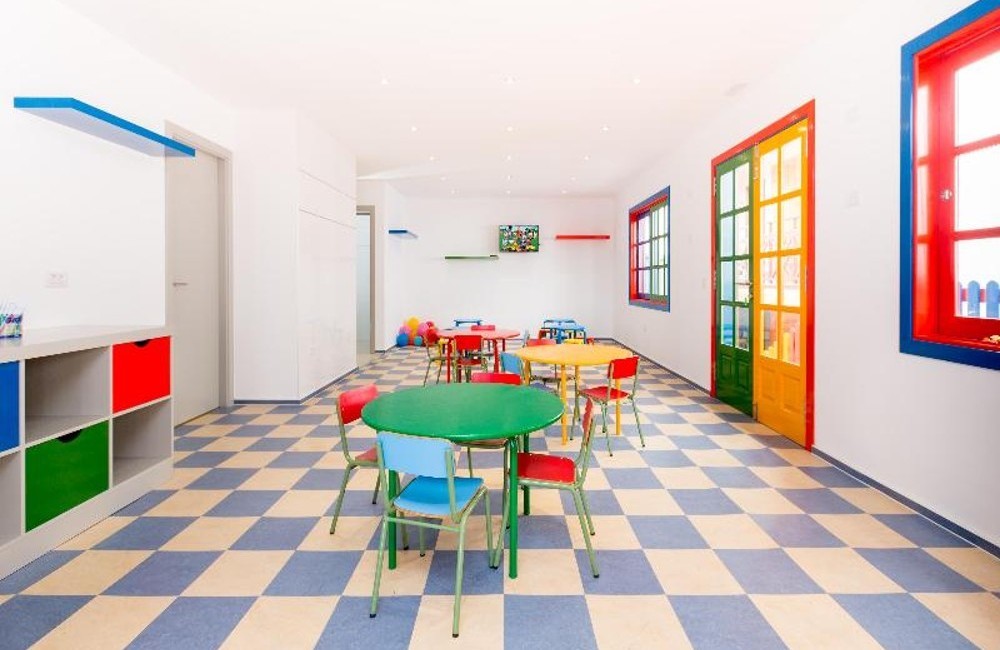  Tenerife: 3* Tamaimo Tropical Apts 