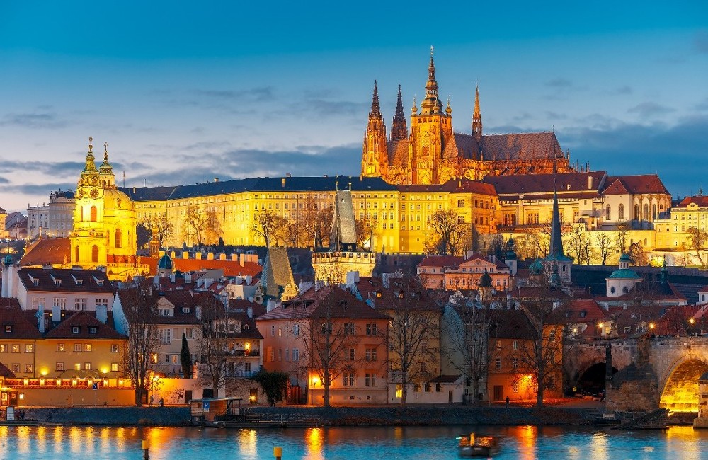  Prague- 5* Andrea Bocelli Concert & City Break 