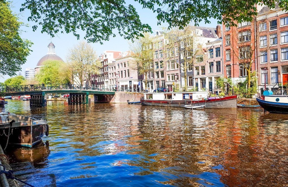  Amsterdam- 4* Mercure Centre Canal District 