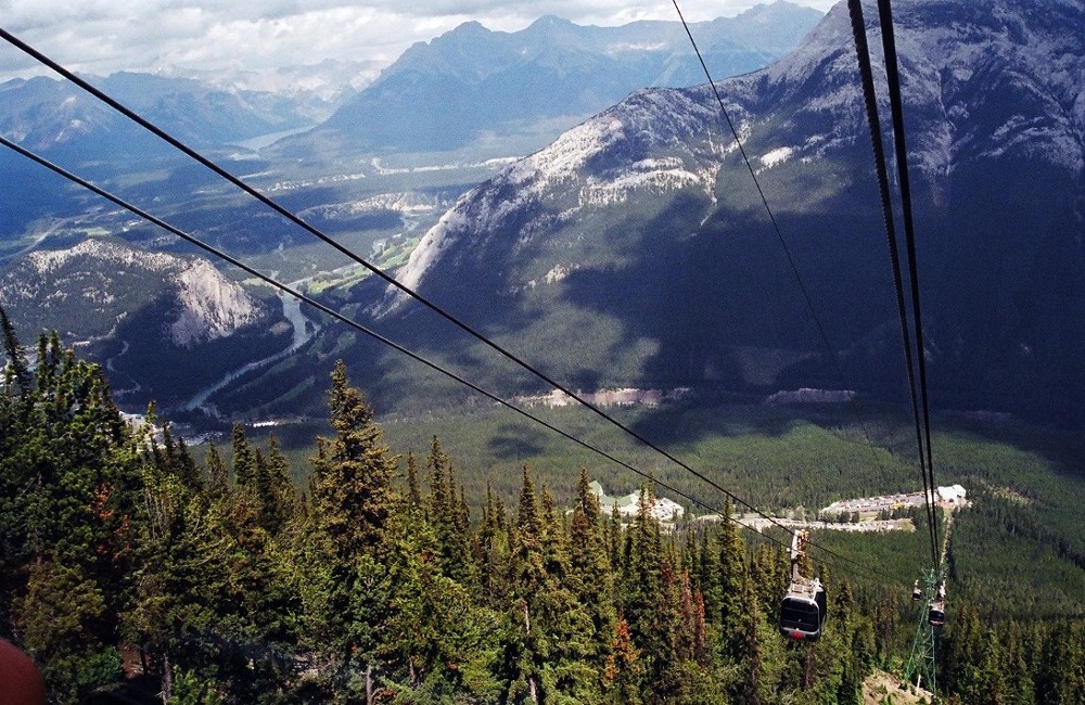  Canada and the Rockies 
