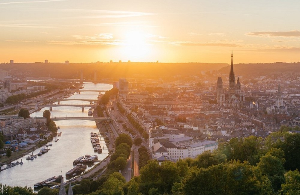  Seine River Cruise including Paris & Rouen 