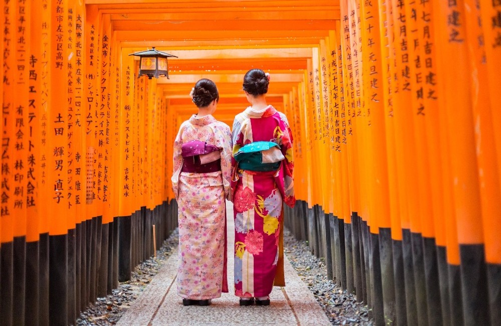  Japan: Hike, Bike & Kayak Tour 