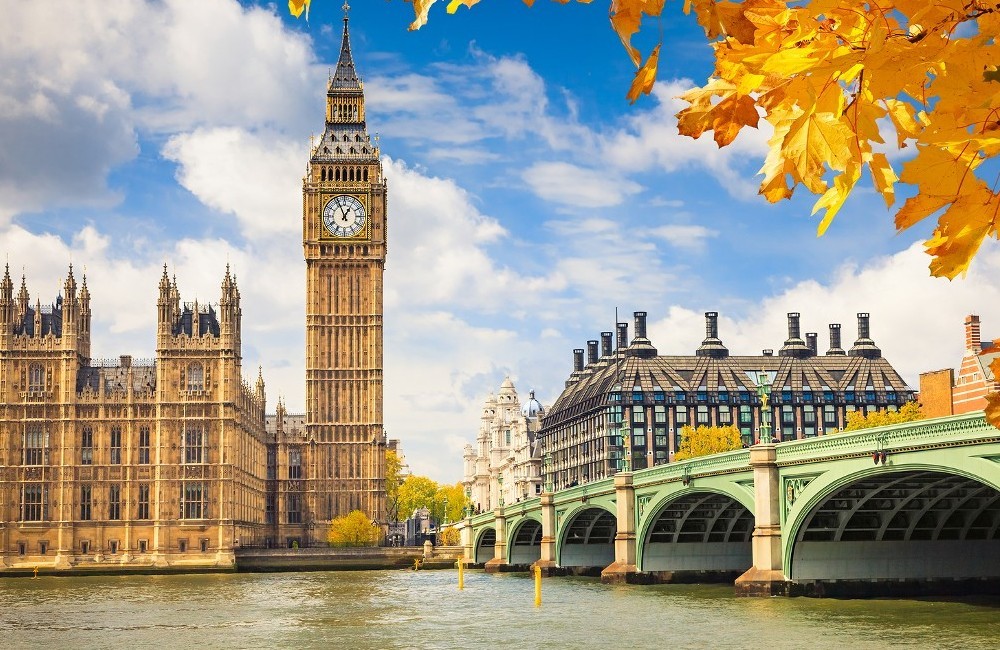  London Getaway- Mamma Mia! The Party Ticket Packages 