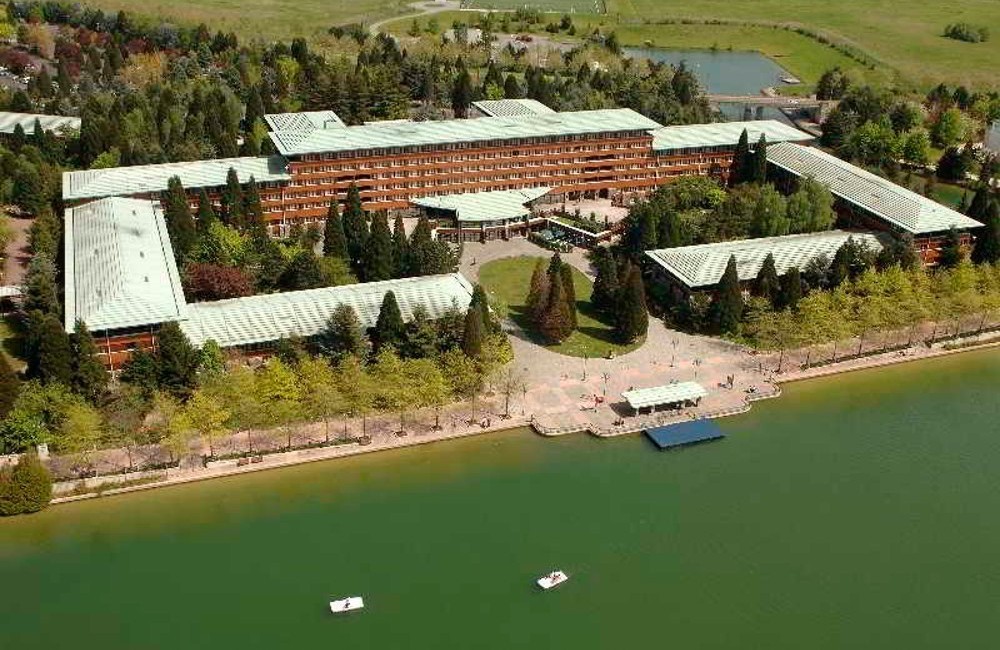  Disneyland Paris- 3* Sequoia Lodge 