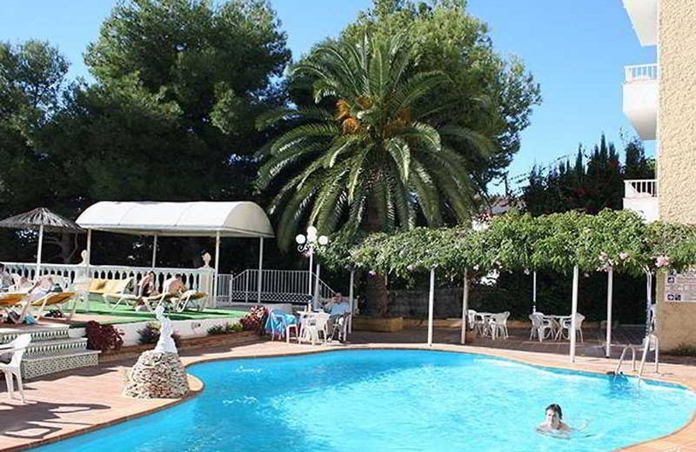 Costa del Sol-3* Hotel Nerja Club