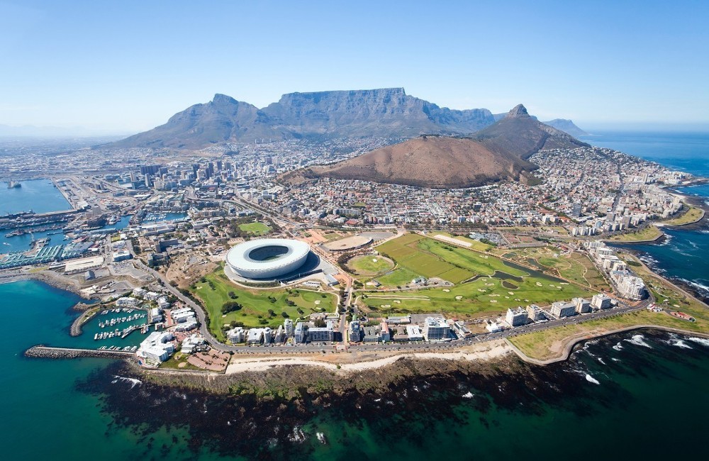  Cape Town, Stellenbosch, Hermanus & Safari 