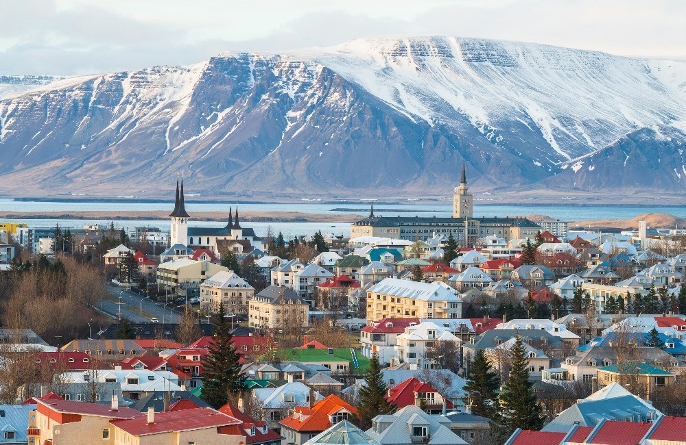  Iceland: Next Door to Nature Package 