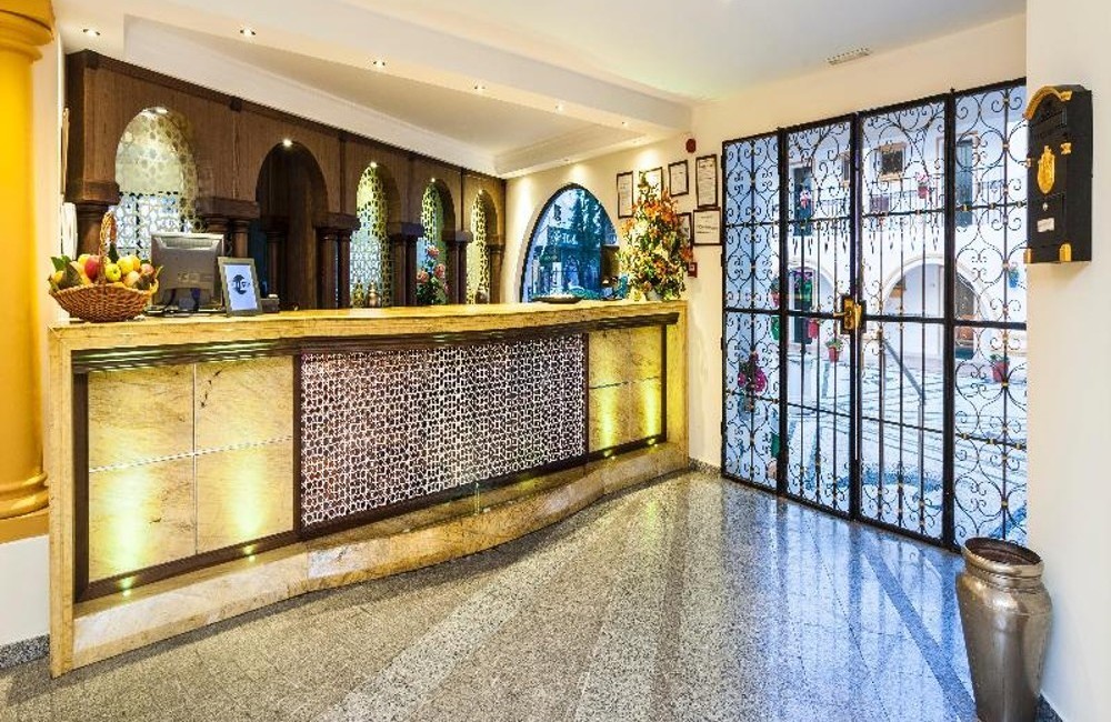  Malaga- 3* Hotel Globales Cortijo Blanco 