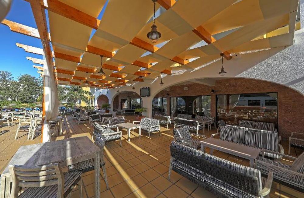  Albufeira, Portugal- 4* Special Family Offer 