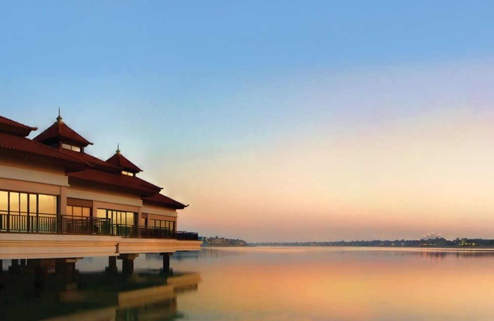 Dubai- 5* Anantara The Palm Resort