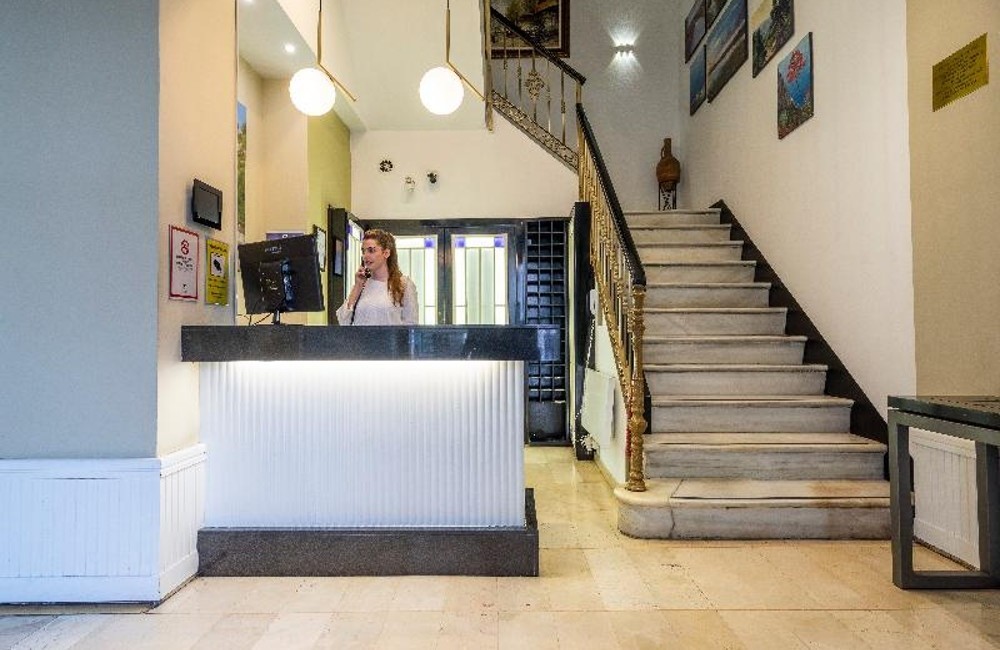  Malaga Christmas Markets- 3* Atarazanas Boutique Hotel 