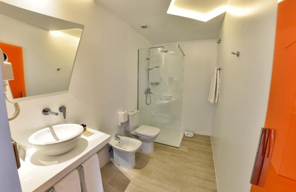  Malaga Christmas Markets- 3* Atarazanas Boutique Hotel 