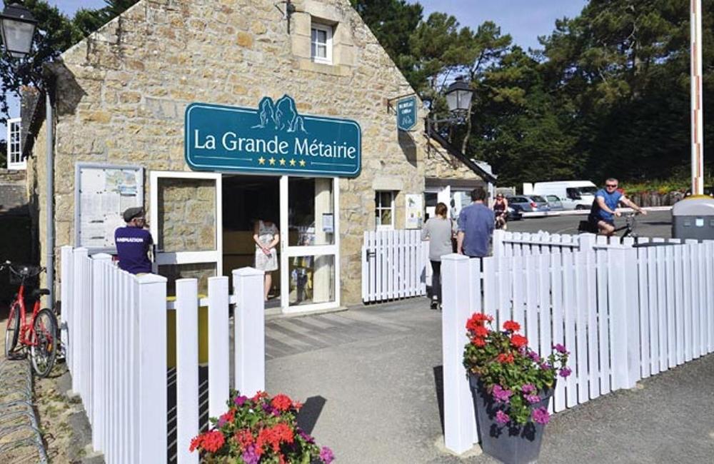  Brittany, France- 5* La Grande Métairie Holiday Village 