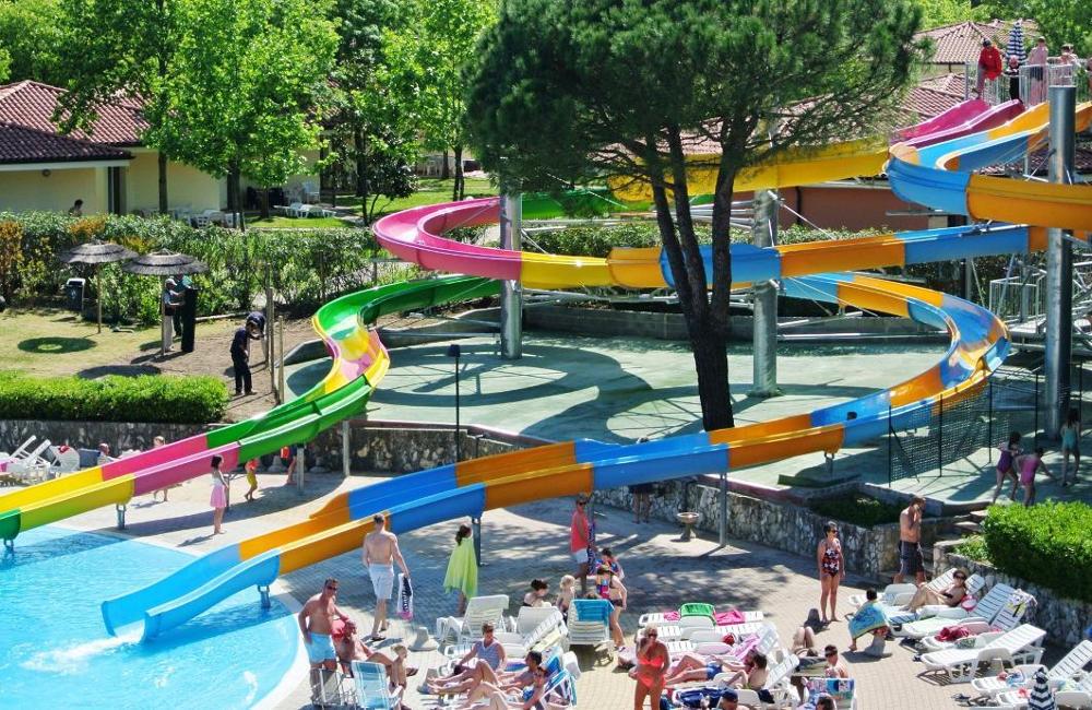  Lake Garda, Italy- 4* Bella Italia Campsite 