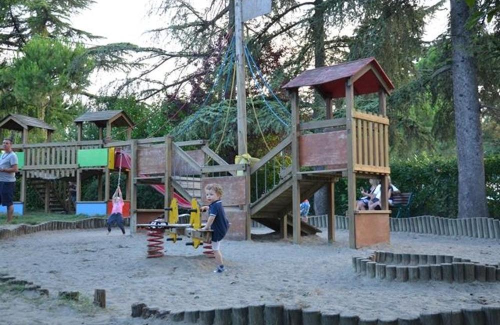  Lake Garda, Italy- 4* Bella Italia Campsite 