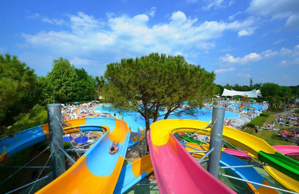  Lake Garda, Italy- 4* Bella Italia Campsite 