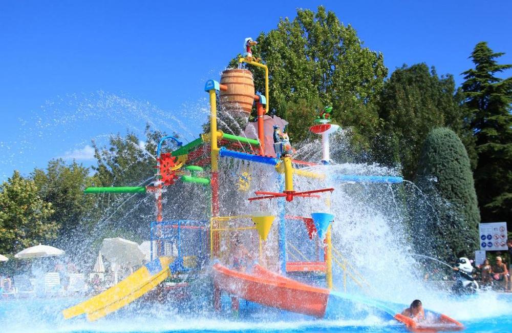 Lake Garda, Italy- 4* Bella Italia Campsite