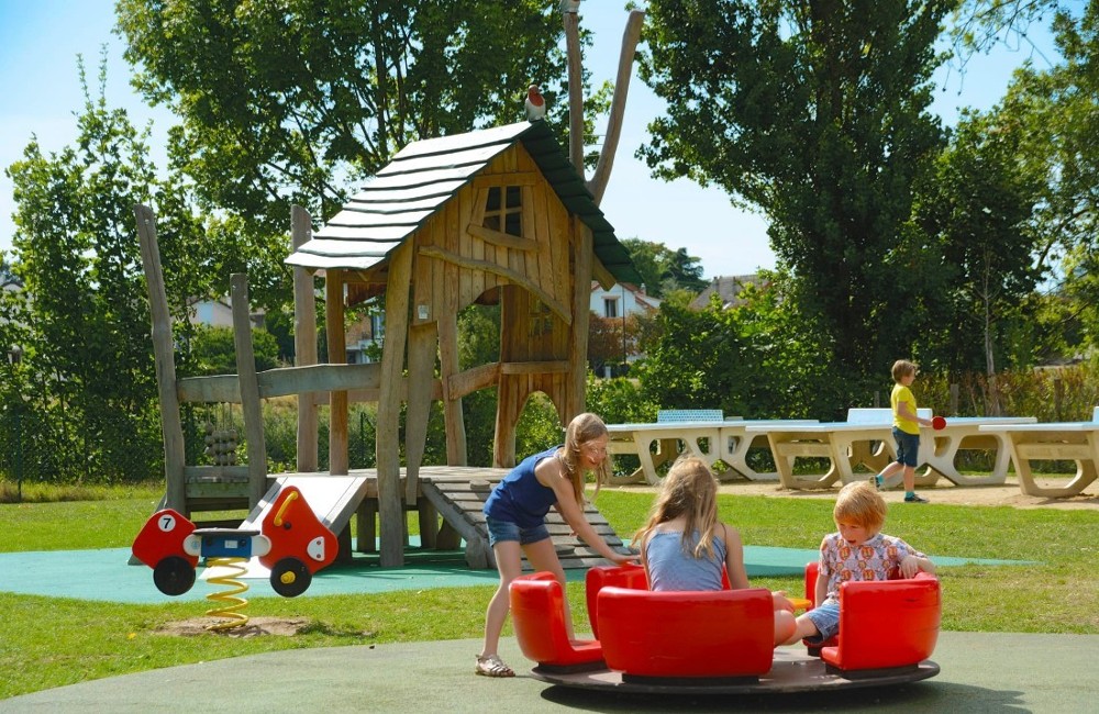  Paris/ Île-de-France, France: 5* Camping Paris Maisons-Laffitte 