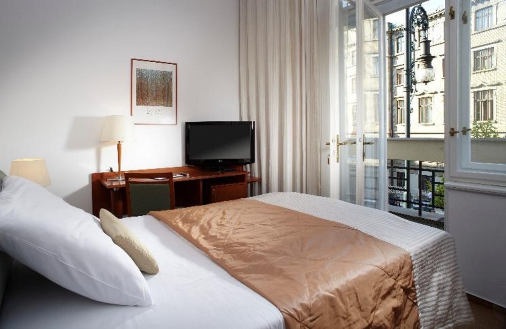  Prague Christmas Markets- 4* Clarion Old Town Hotel 