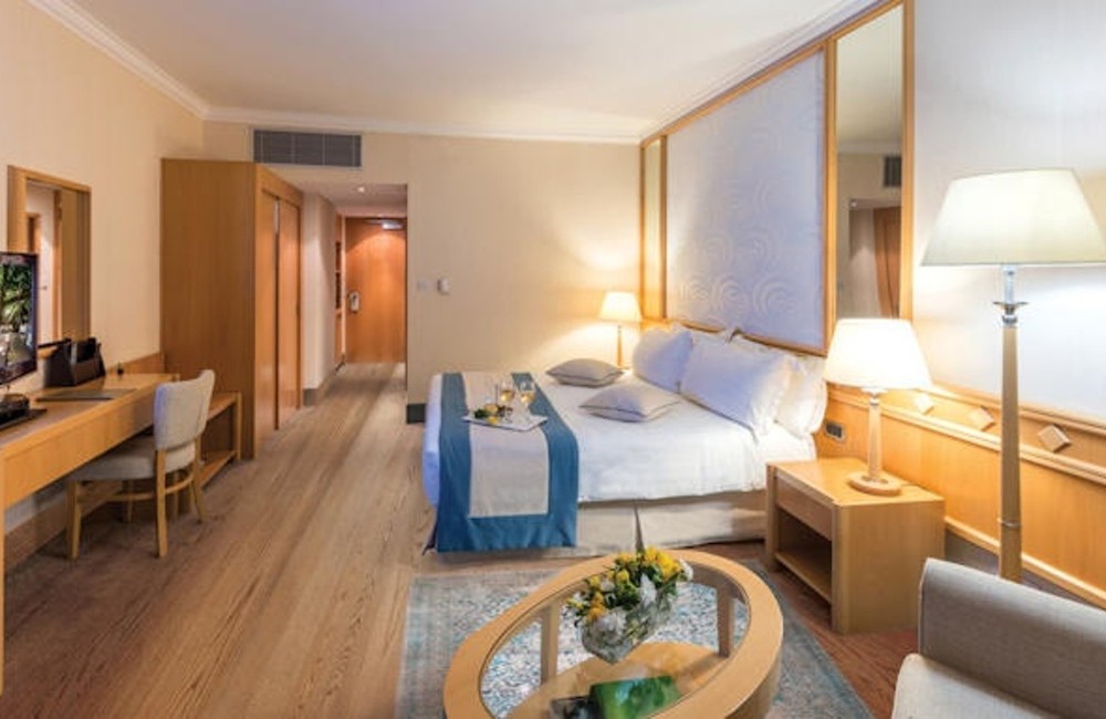  Cyprus- 5* Constantinou Bros Asimina Suites 