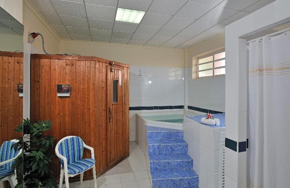  Fuerteventura- 3* Costa Tropical Apts 