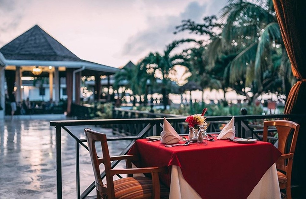  Grenada- 4+* Coyaba Beach Resort 