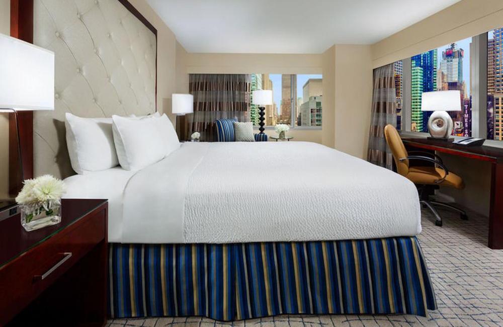  New York St Patrick's Day- 4* Crowne Plaza Times Square 