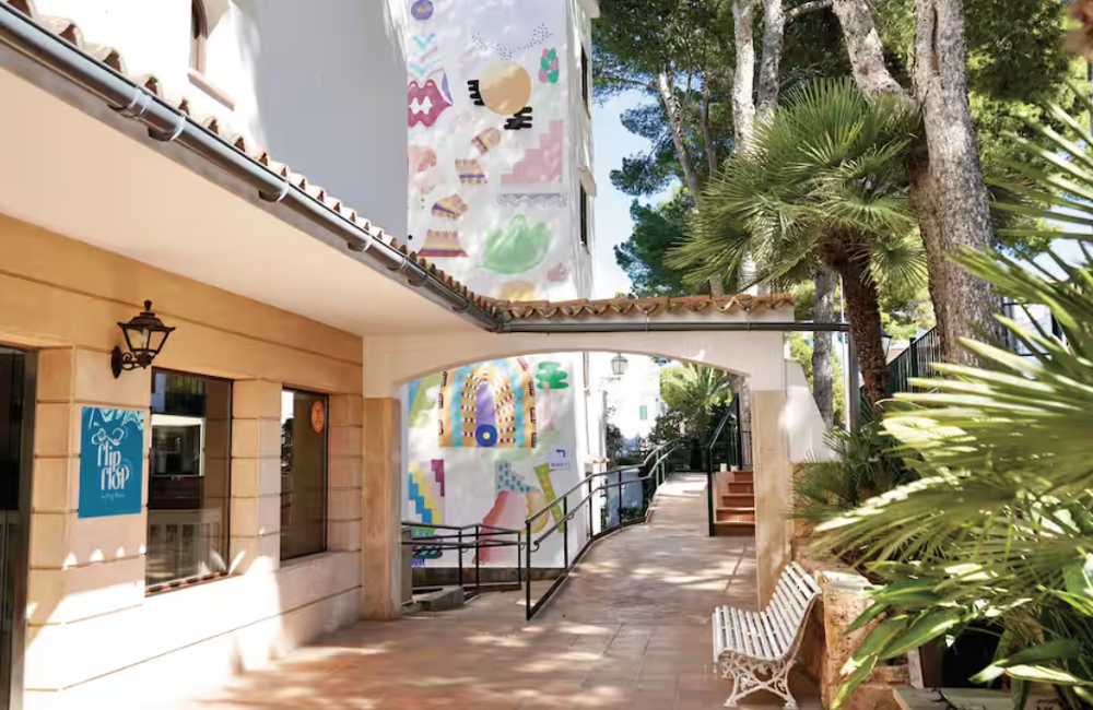  Santa Ponsa- 3* Party Holiday 