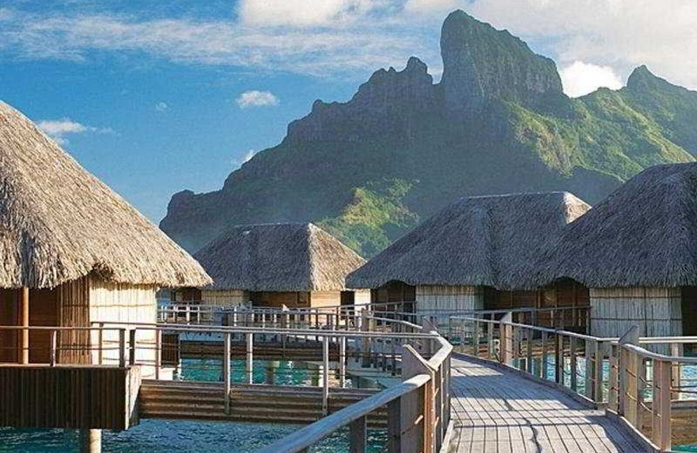  Polynesia- 5* Four Seasons Bora Bora 