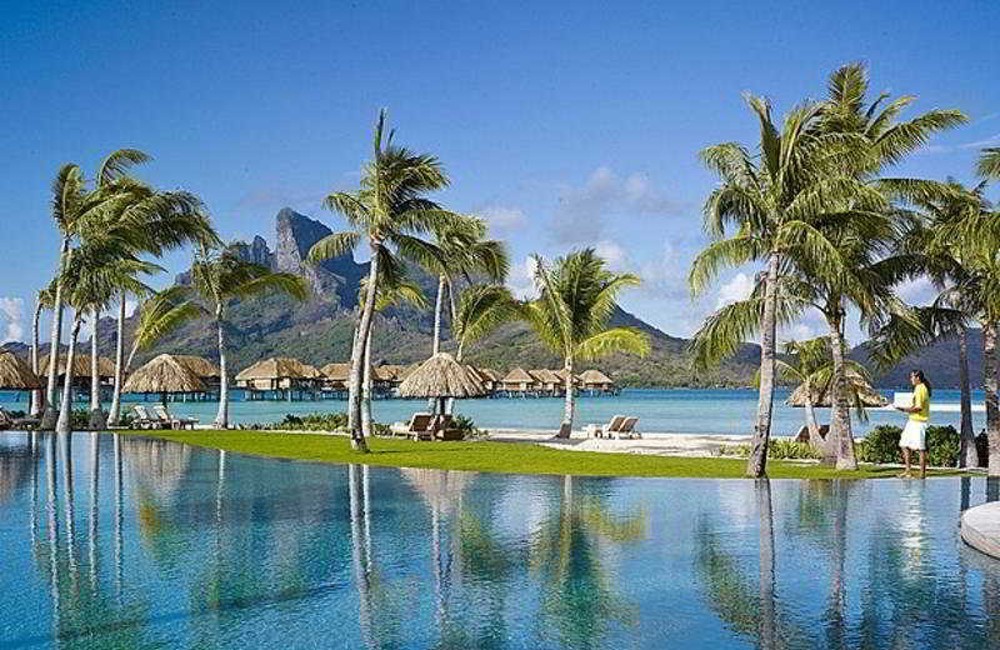  Polynesia- 5* Four Seasons Bora Bora 