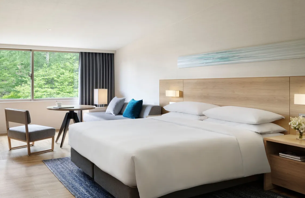  Japan- 4* Fuji Marriott Lake Yamanaka 