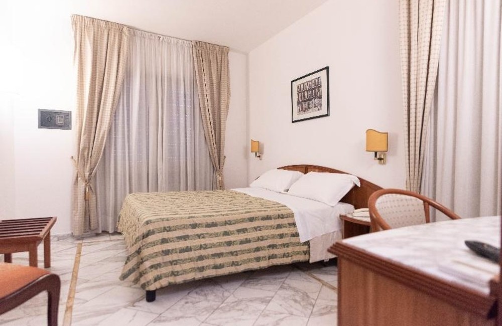  Pisa- 4* Grand Hotel Duomo 