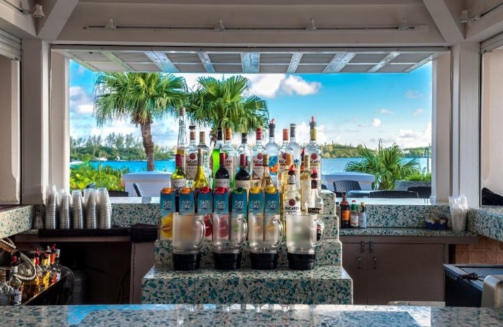  Bermuda- 4* Grotto Bay Beach Resort 