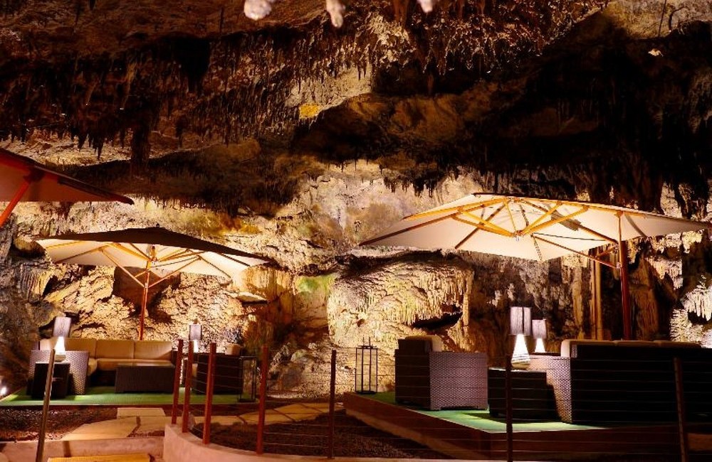  Bermuda- 4* Grotto Bay Beach Resort 