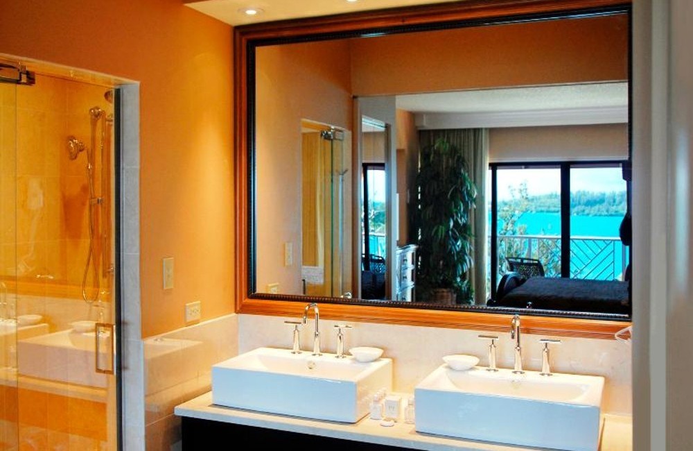  Bermuda- 4* Grotto Bay Beach Resort 