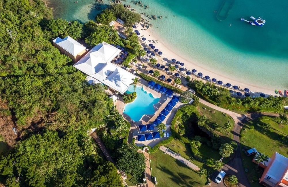  Bermuda- 4* Grotto Bay Beach Resort 