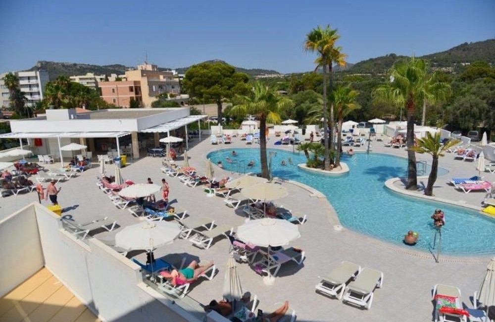 Majorca- 3* Hotel Cala Bona