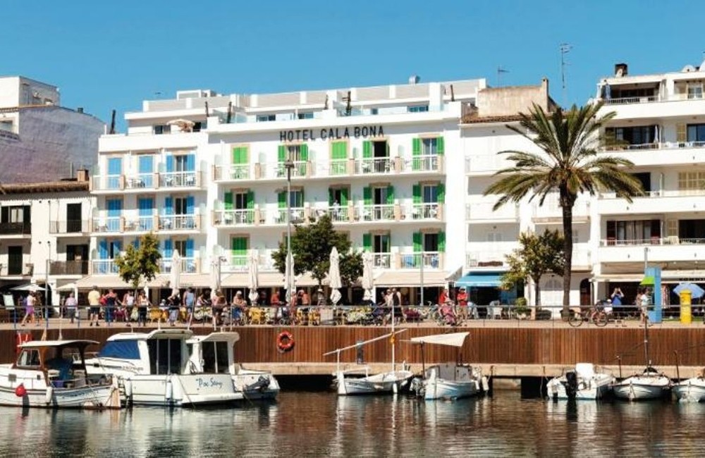 Majorca- 3* Hotel Cala Bona