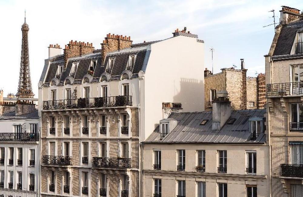  Paris City Break- Eiffel Tower View 