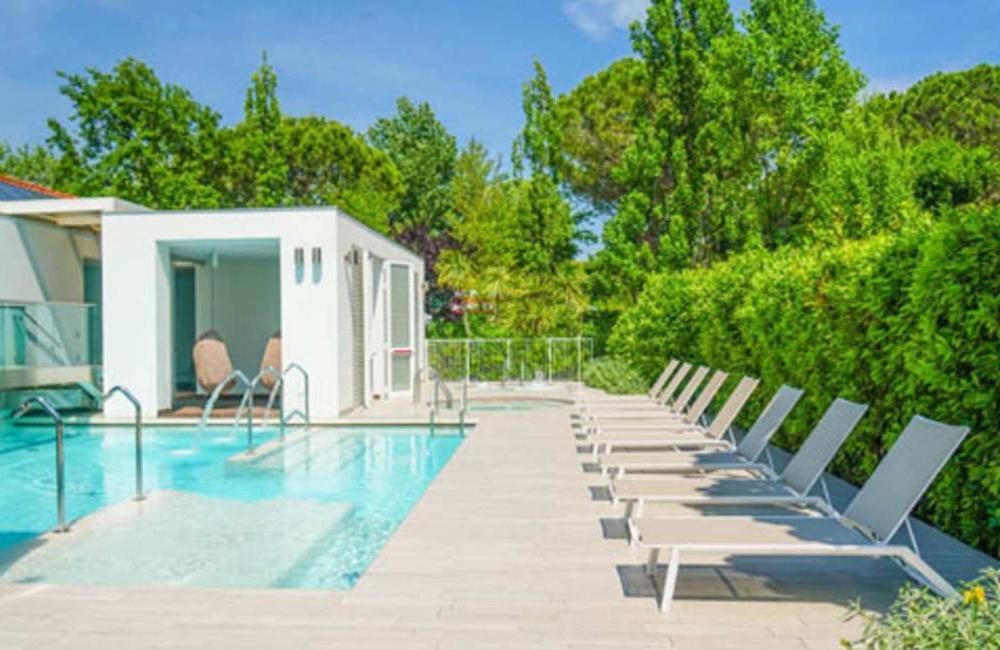  Adriatic Coast, Italy- 5* CAmping Union Lido Mare 