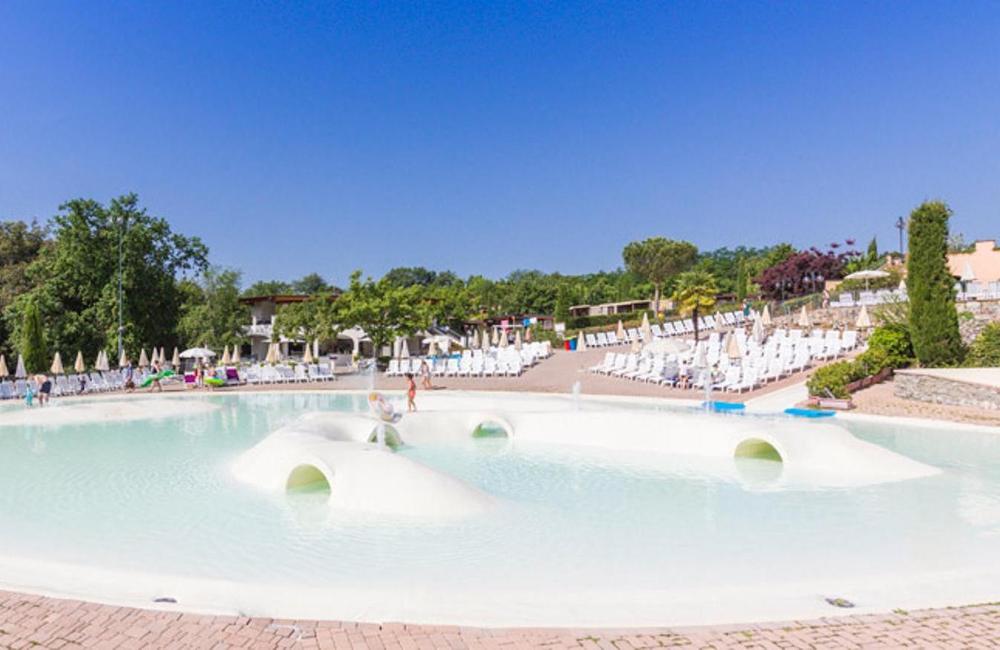  Tuscany, Italy- 4* Camping Norcenni Girasole 