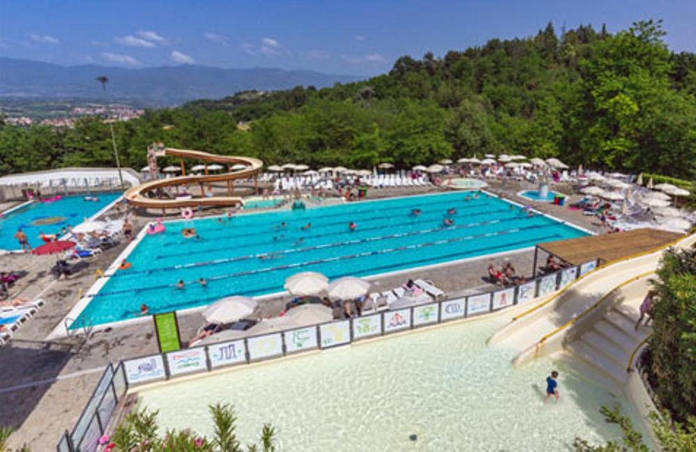 Tuscany, Italy- 4* Camping Norcenni Girasole