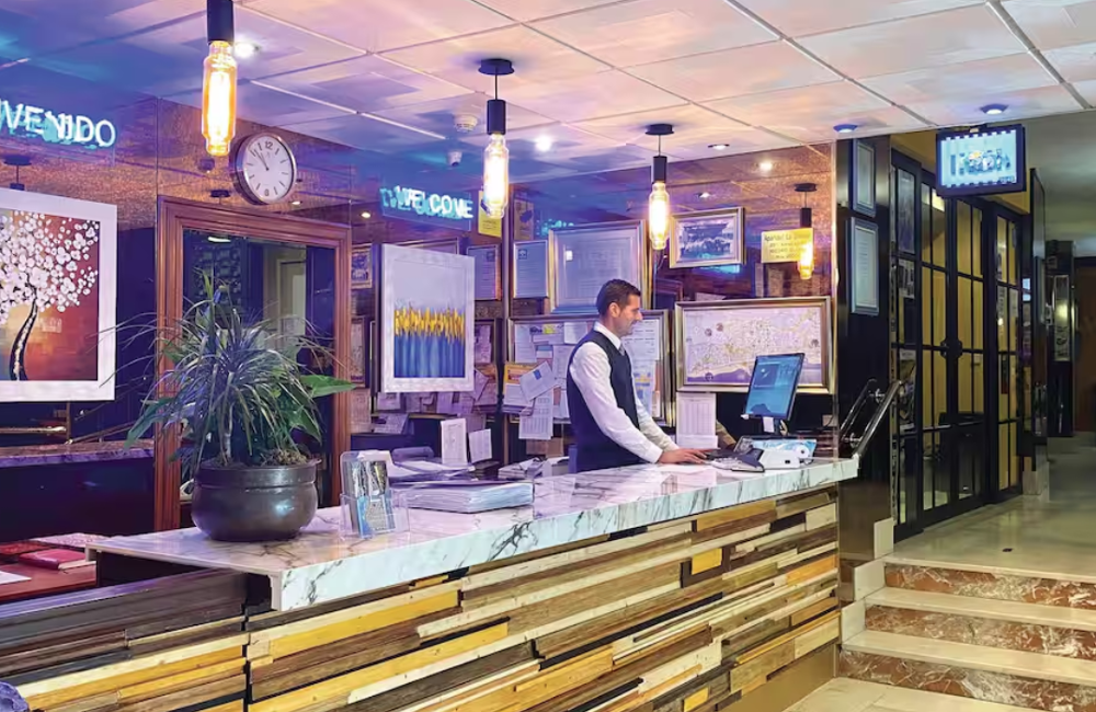  Fuengirola, Spain- 3* Apartamentos La Jabega 