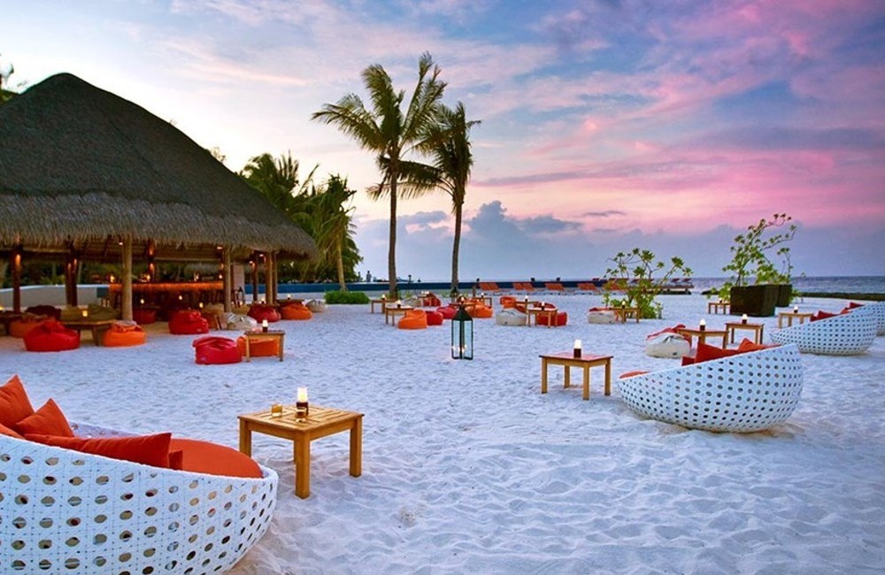  Maldives- 5* Kuramathi Island Resort 