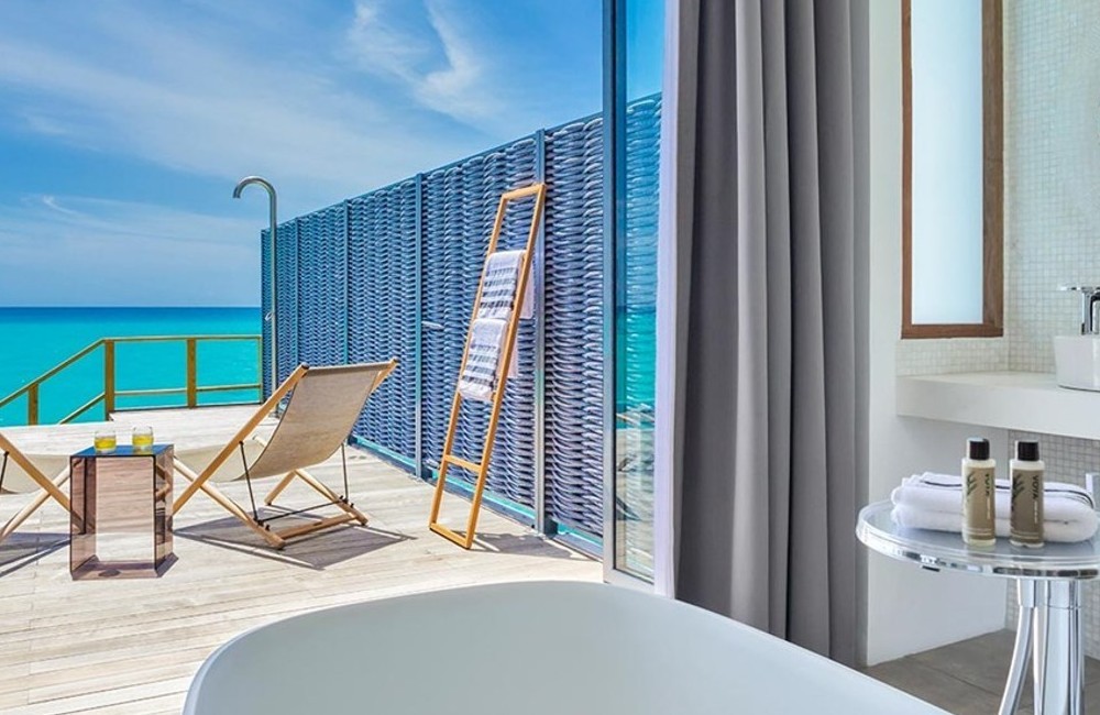  Maldives- 5* Kuramathi Island Resort 