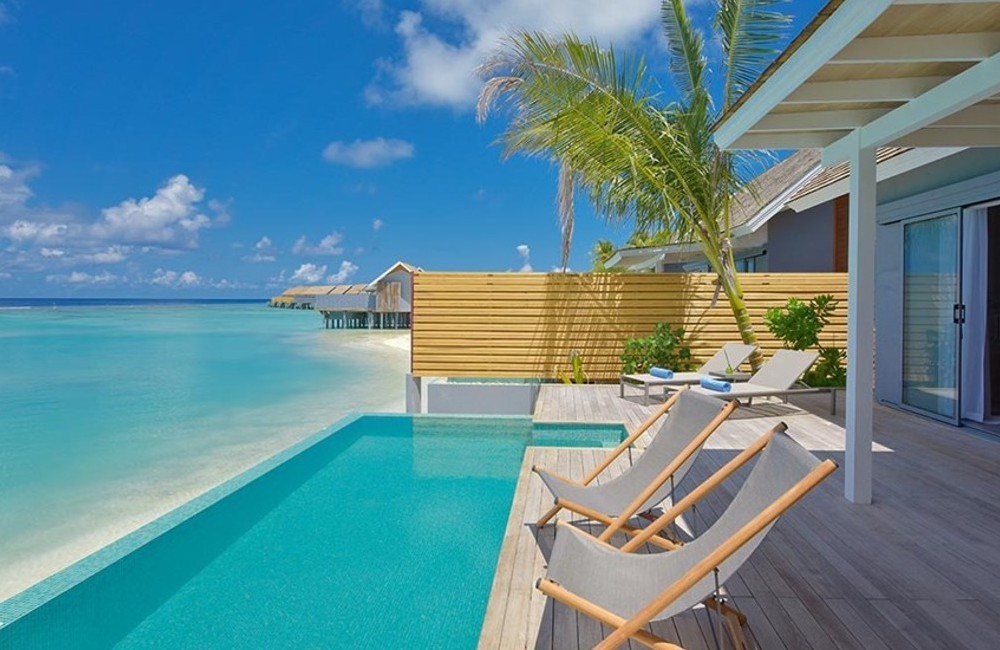  Maldives- 5* Kuramathi Island Resort 