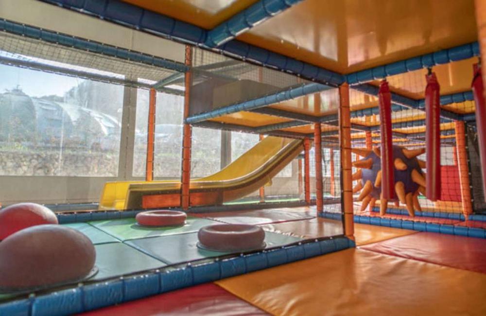  Luxembourg: 5* Camping Hu Birkelt Village 